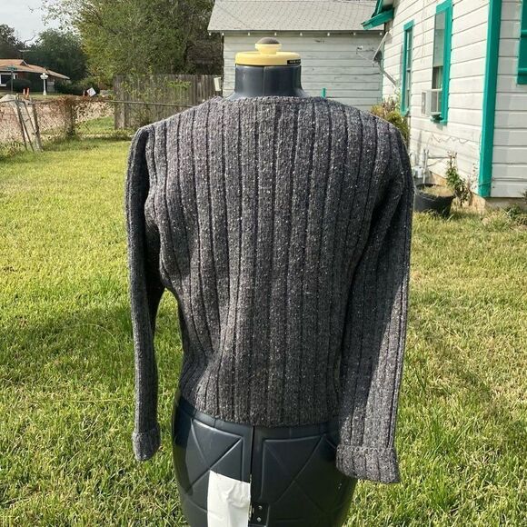 Abercrombie & Fitch Women’s Medium Lambswool Blend Hi-Low Sweater - Picture 2 of 5